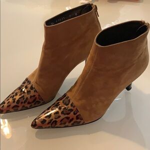 Stuart Weizman heeled bootie